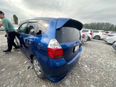 Photo of the vehicle Honda Fit