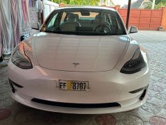 Фото авто Tesla Model 3