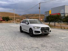 Photo of the vehicle Audi Q7