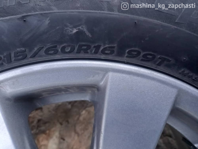 Tires - Продам колоса от тойота камри-40