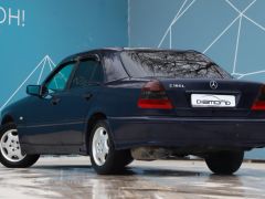 Сүрөт унаа Mercedes-Benz C-Класс