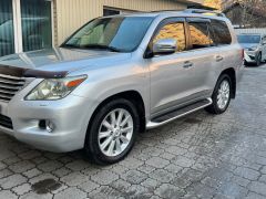 Photo of the vehicle Lexus LX