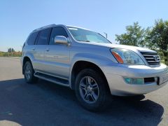 Photo of the vehicle Lexus GX