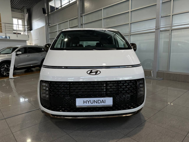 Hyundai Staria 2.2
