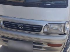 Сүрөт унаа Toyota HiAce