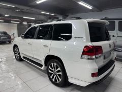 Сүрөт унаа Toyota Land Cruiser