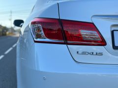 Photo of the vehicle Lexus ES