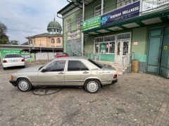 Photo of the vehicle Mercedes-Benz 190 (W201)