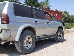 Сүрөт унаа Mitsubishi Montero Sport