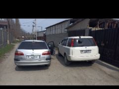 Сүрөт унаа Toyota Avensis