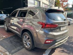 Photo of the vehicle Hyundai Santa Fe