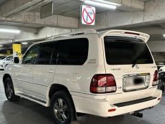 Photo of the vehicle Lexus LX