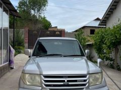 Сүрөт унаа Mitsubishi Pajero iO