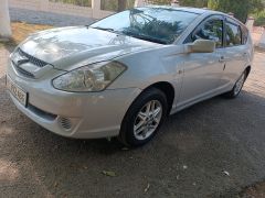 Photo of the vehicle Toyota Caldina