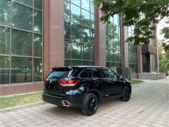 Сүрөт унаа Toyota Highlander