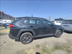 Photo of the vehicle Toyota RAV4