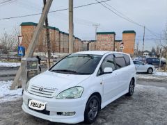 Фото авто Toyota Ipsum