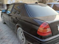 Сүрөт унаа Mercedes-Benz C-Класс