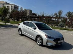 Photo of the vehicle Hyundai Elantra