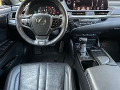 Сүрөт унаа Lexus ES