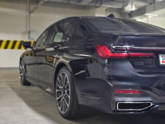 Photo of the vehicle BMW 7 Series