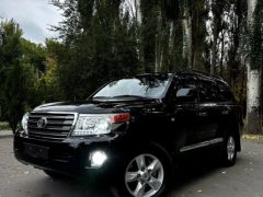 Сүрөт унаа Toyota Land Cruiser