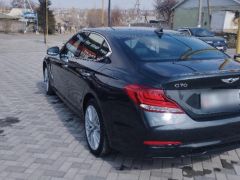 Photo of the vehicle Genesis G70