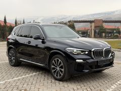 Photo of the vehicle BMW X5