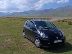 Сүрөт унаа Honda Fit