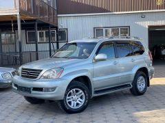 Photo of the vehicle Lexus GX