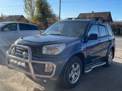 Сүрөт унаа Toyota RAV4