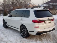 Фото авто BMW X7