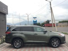 Фото авто Toyota Highlander