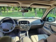 Сүрөт унаа Toyota Sequoia