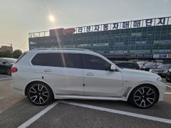 Сүрөт унаа BMW X7