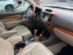 Photo of the vehicle Lexus GX