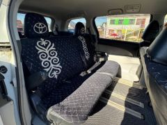 Photo of the vehicle Toyota Estima