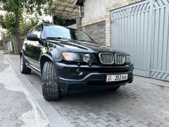 Photo of the vehicle BMW X5