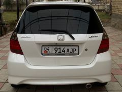 Photo of the vehicle Honda Jazz