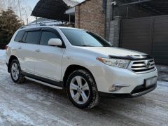 Сүрөт унаа Toyota Highlander