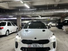 Photo of the vehicle Kia Stinger