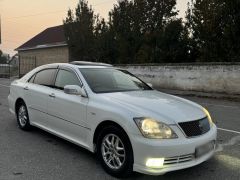 Фото авто Toyota Crown