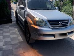 Photo of the vehicle Lexus GX