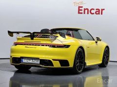 Photo of the vehicle Porsche 911