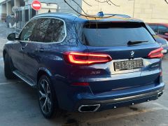 Photo of the vehicle BMW X5