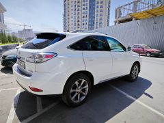 Photo of the vehicle Lexus RX