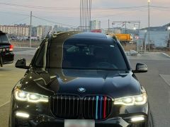 Photo of the vehicle BMW X7