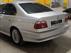 Photo of the vehicle BMW 5 Series