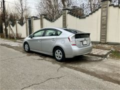 Фото авто Toyota Prius