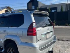 Photo of the vehicle Lexus GX